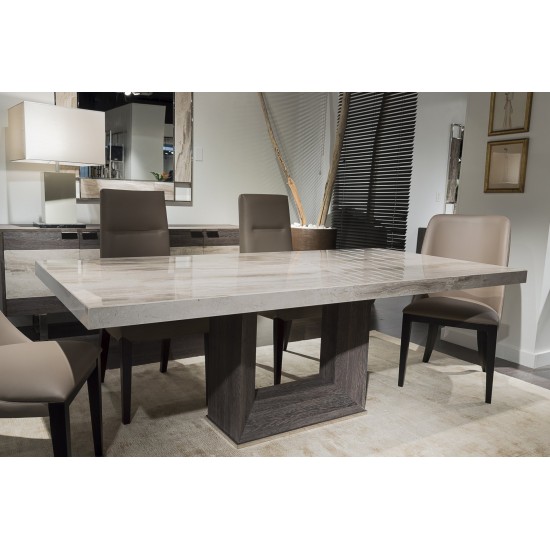 BLADE LIGHT  Dining Table
