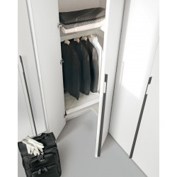 Corner unit
